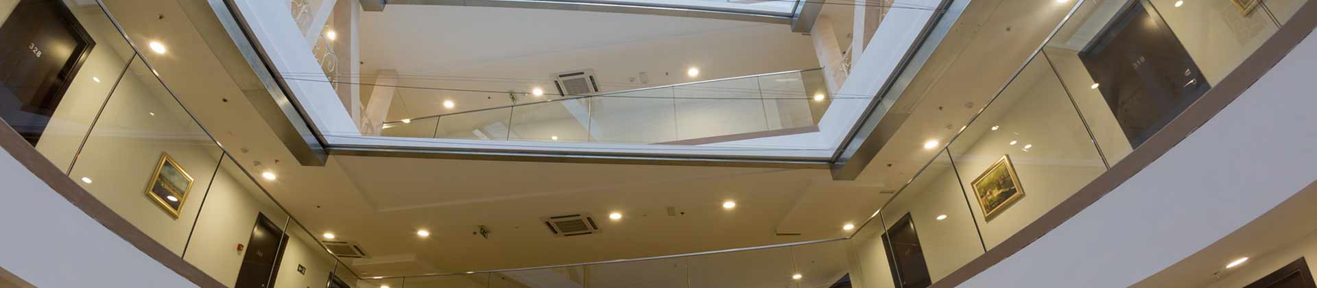 Fibershield®-H + HC: Cortina tagliafuoco orizzontale per aperture orizzontali a soffitto